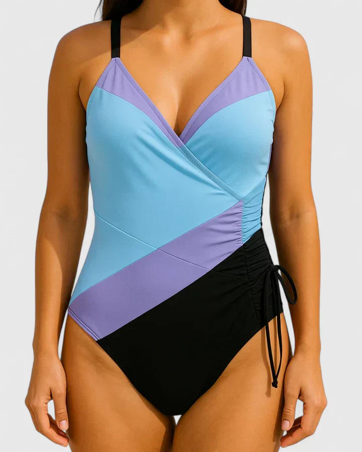 Bañador elegante Sorynelle de Vega Madrid con diseño moderno y detalles en colores vibrantes, mostrado en la imagen.
