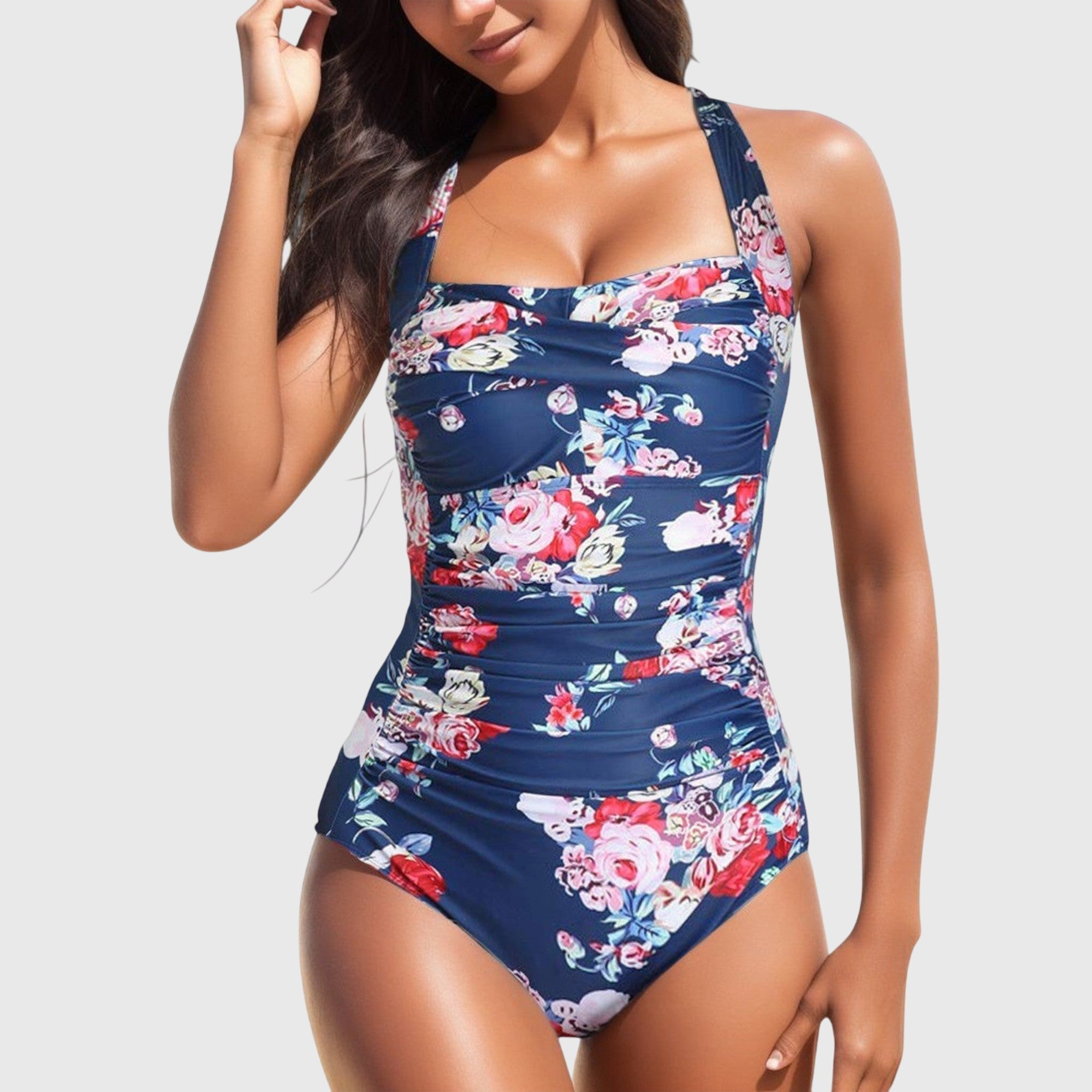 Bañador de una pieza Lina de Vega Madrid en color negro, con diseño elegante y escote profundo, ideal para verano.