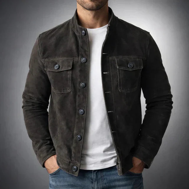 Chaqueta de efecto ante con corte estructurado de Vega Madrid, modelo Antonio, en color neutro, vista frontal.