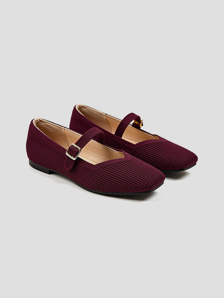 Bailarina Aveline de Vega Madrid en punto elegante, calzado femenino con diseño delicado y cómodo, en color neutro.