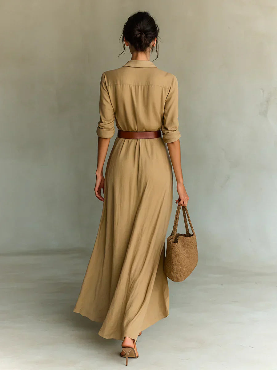Vestido Martina de Vega Madrid con cuello y cinturón, en color neutro, mostrando su diseño elegante y detalles en la imagen.