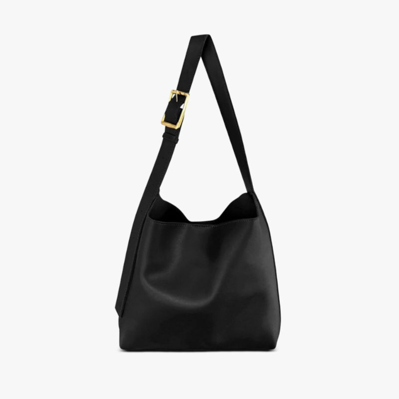 Bolso de hombro de piel Ela de Vega Madrid con diseño elegante y detalles en cuero para mujer.
