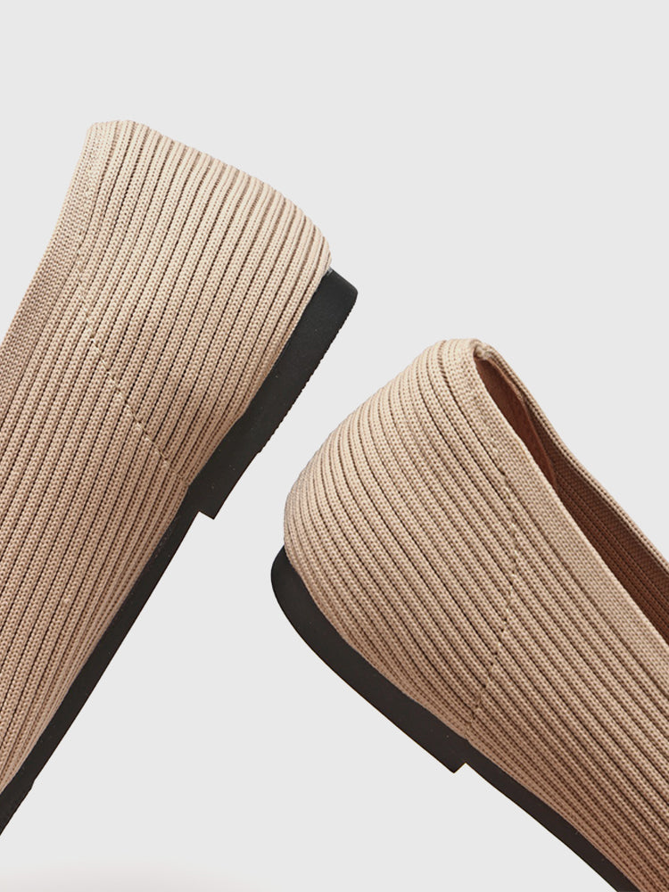 Bailarina punto elegante Aveline de Vega Madrid, zapatos de mujer en color neutro, con diseño clásico y cómodo para ocasiones formales.