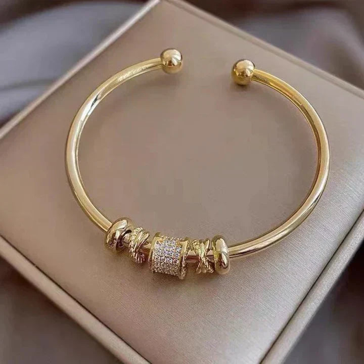 Luna | Pulsera Ajustable con Charms Dorados