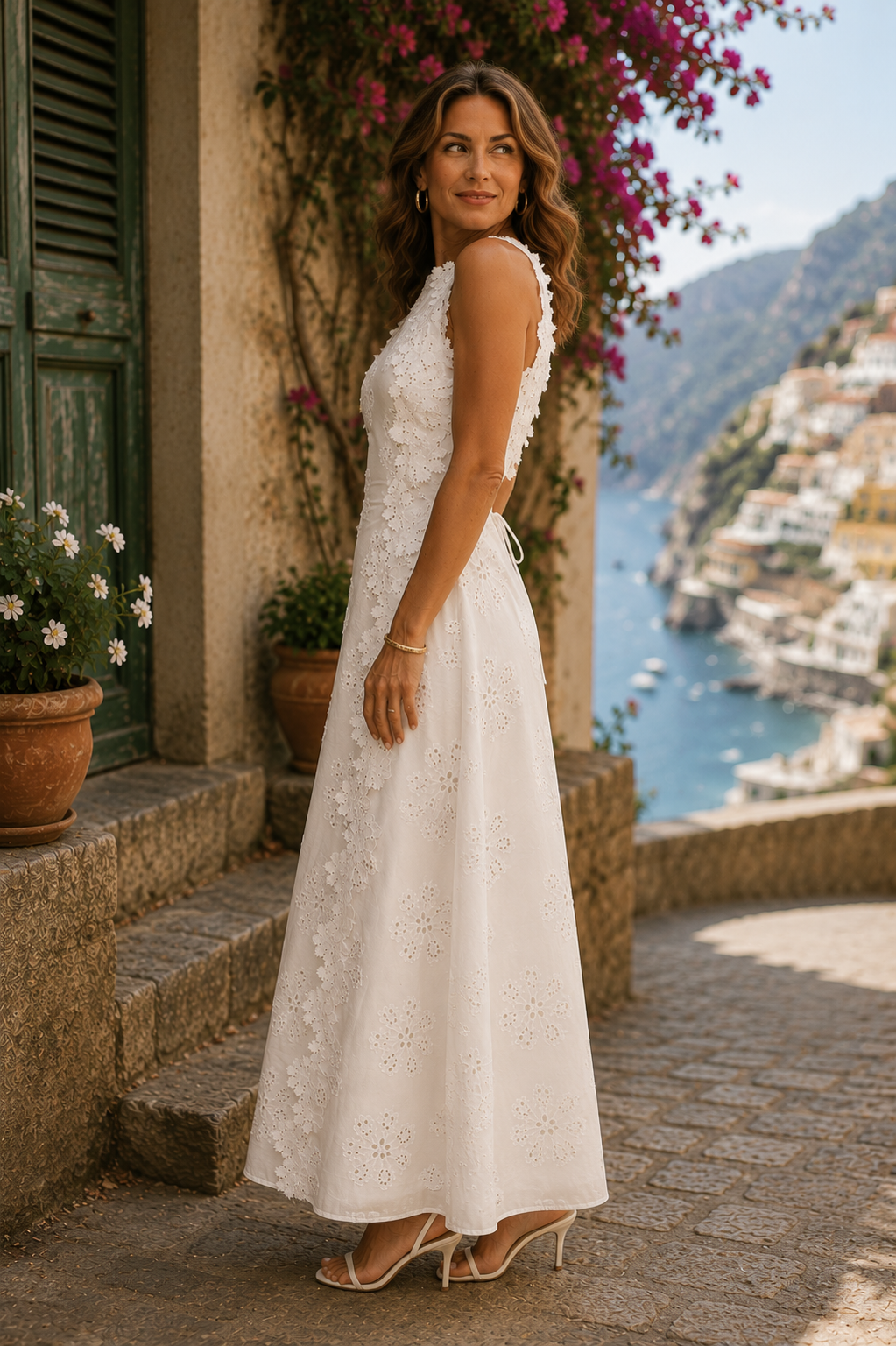 Della | Vestido largo elegante bordado