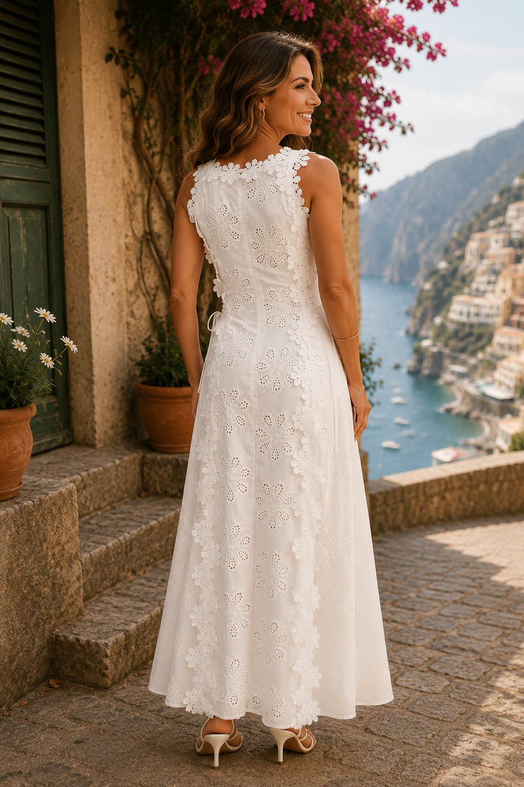Della | Vestido largo elegante bordado