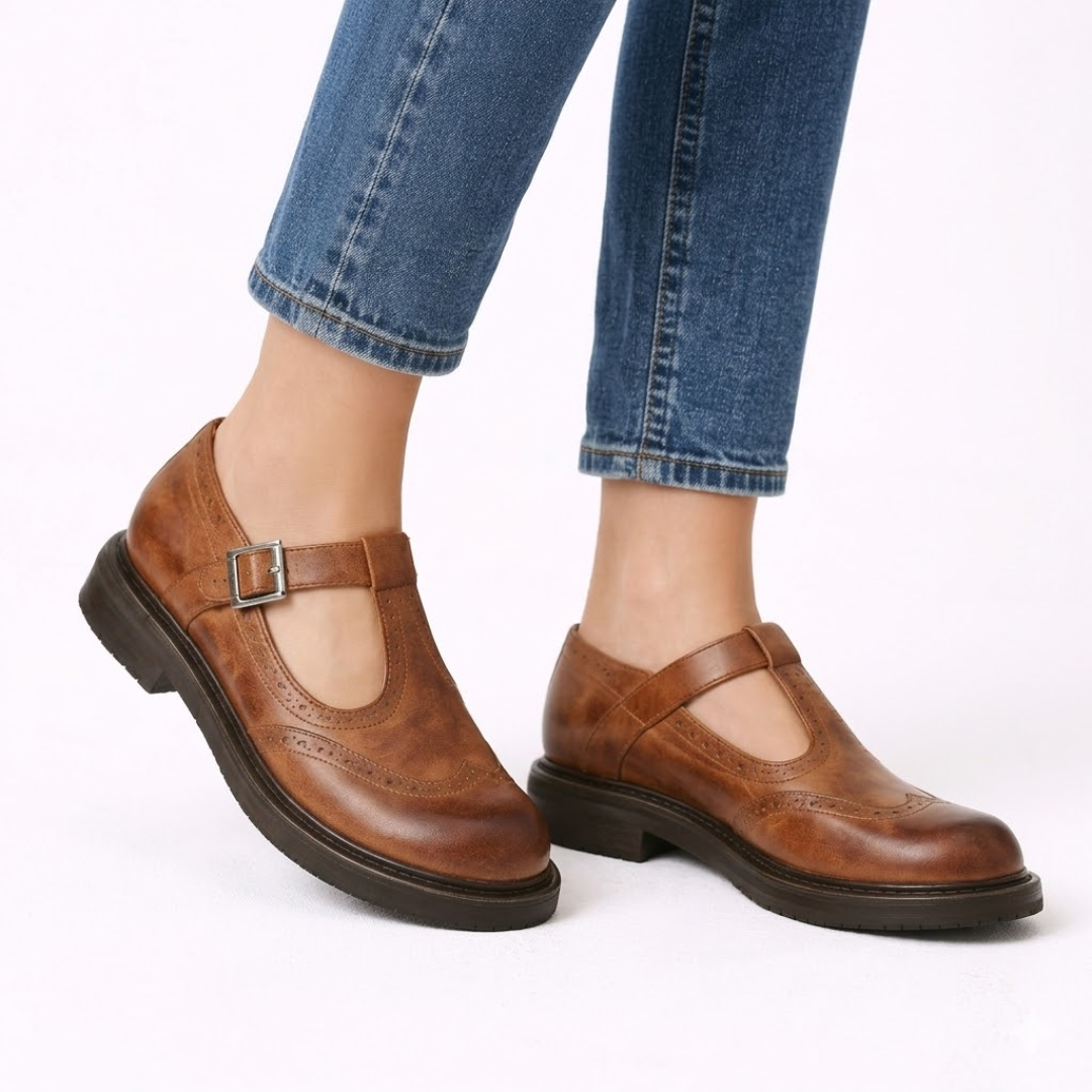 Zapato plano Vega Madrid Lara con correa ajustable y hebilla, diseño elegante y cómodo para uso diario.