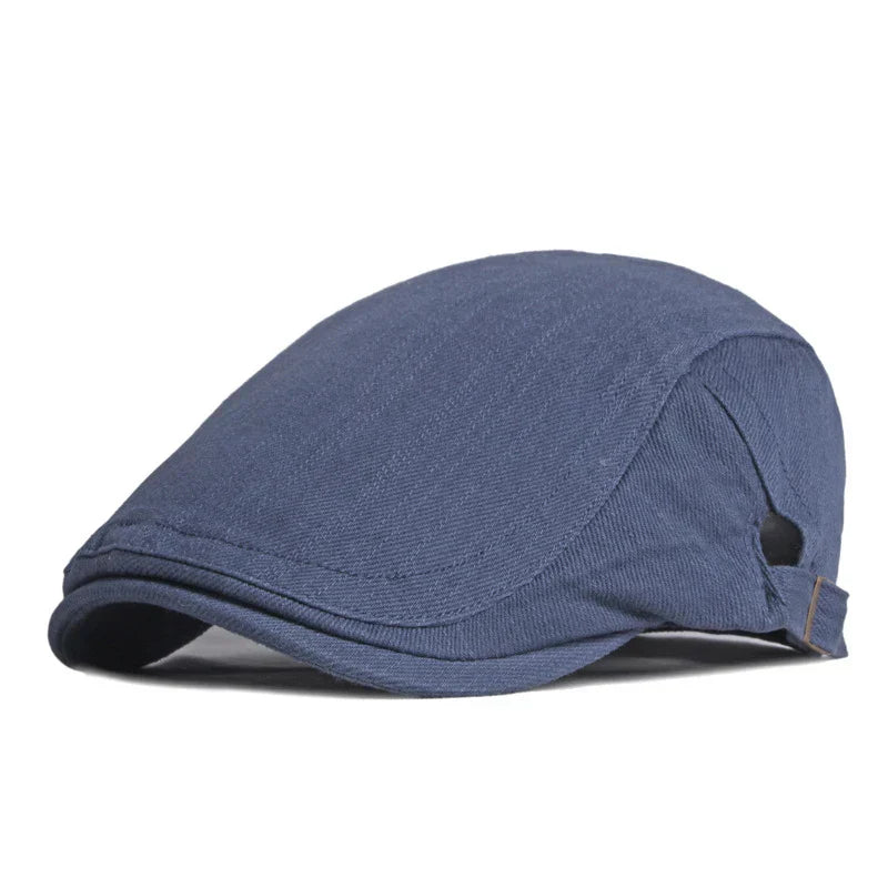 Gorra ajustable para hombre Samuel de Vega Madrid, con diseño clásico y banda ajustable, vista frontal sobre fondo neutro.