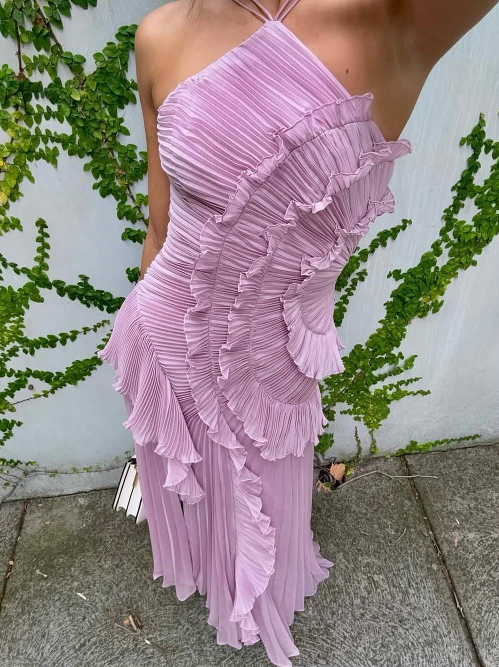 Marina I Vestido Elegante con Volantes y Corte Asimétrico - Vega Madrid