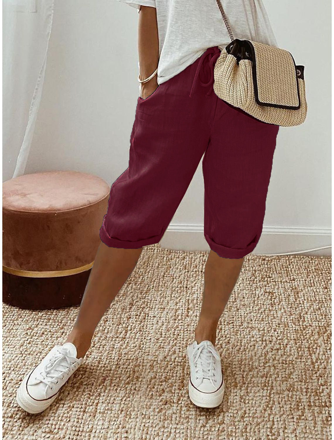 Pantalón tobilleros relax Vega Madrid Julia, con diseño cómodo y moderno, en color neutro, para un estilo casual y elegante.