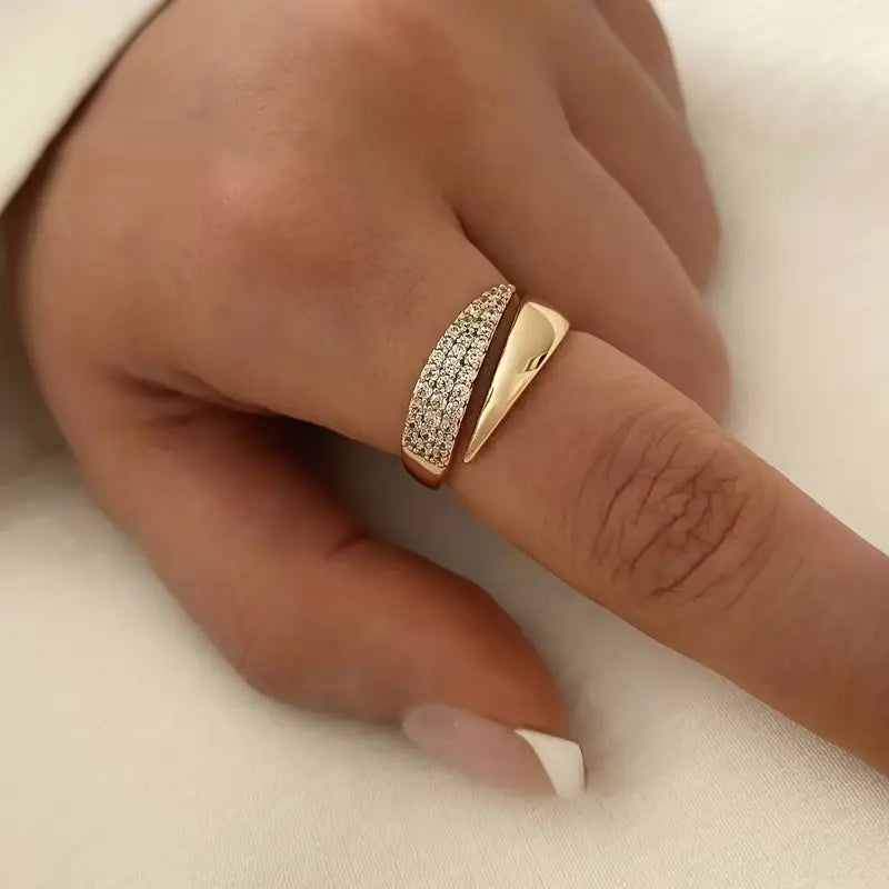 Eloisa | Anillo de Brillo Atemporal