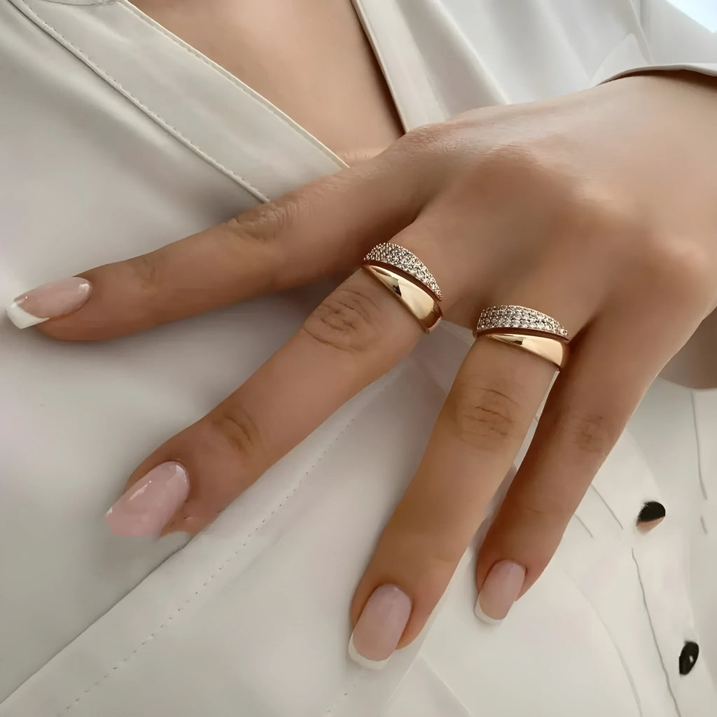 Eloisa | Anillo de Brillo Atemporal