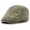 Gorra de denim Iván de Vega Madrid, estilo casual, con visera curva y detalles en costura, vista frontal sobre fondo neutro.