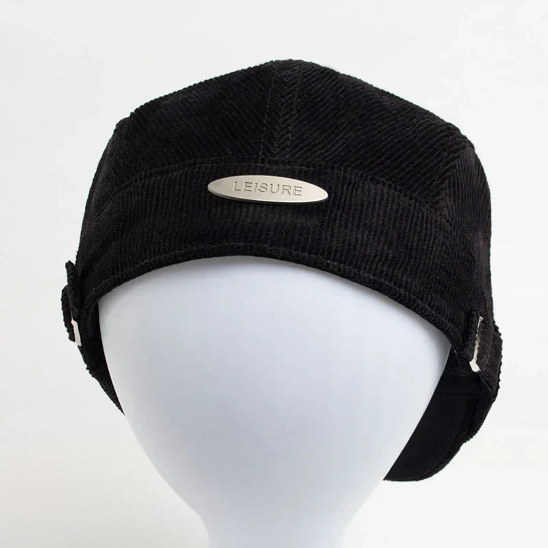 Gorra de pana para hombre Vega Madrid, estilo casual, con diseño clásico y acabado en color neutro sobre fondo blanco.