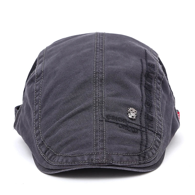 Gorra de verano Sergio de Vega Madrid, con diseño ligero y cómodo, ideal para protección solar y estilo casual.