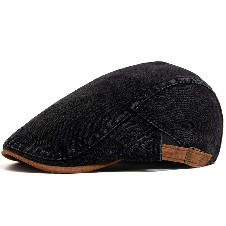Gorra plana vaquera Mateo de Vega Madrid, estilo casual con diseño clásico y bordado en la parte frontal, en color azul denim.