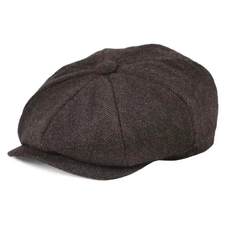 Sombrero cálido y con estilo de Vega Madrid, Cazel, en color oscuro, con diseño elegante y material suave para el invierno.