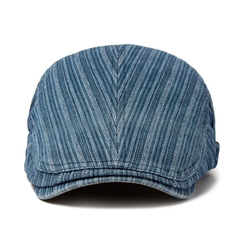Gorra elegante para hombre Daniel de Vega Madrid, diseño clásico con acabado en tela, vista lateral en fondo blanco.