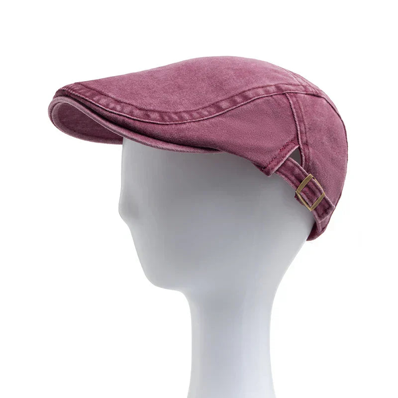 Gorra vintage Lorenzo de Vega Madrid, con diseño clásico y elegante, vista frontal en color neutro y estilo retro