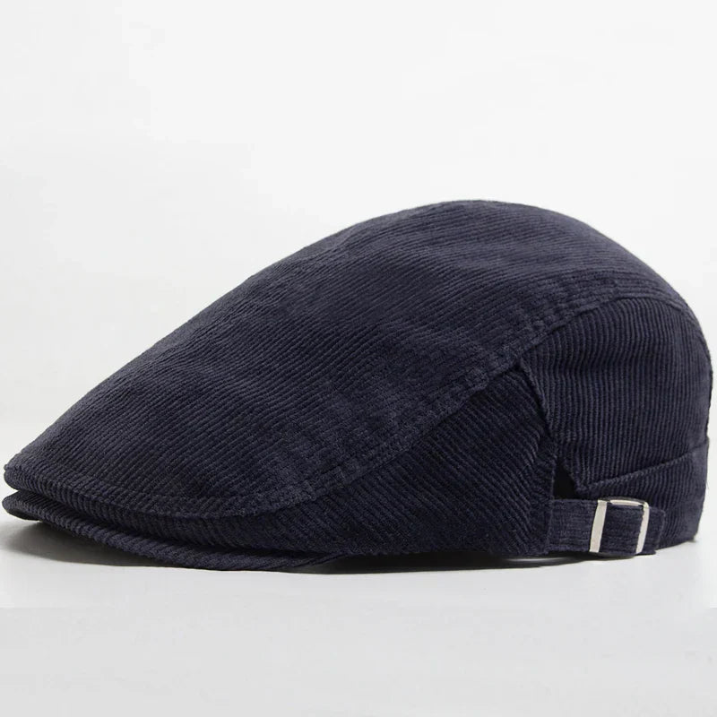 Gorra de pana para hombre Pablo de Vega Madrid, vista frontal con diseño clásico y material suave en color marrón.