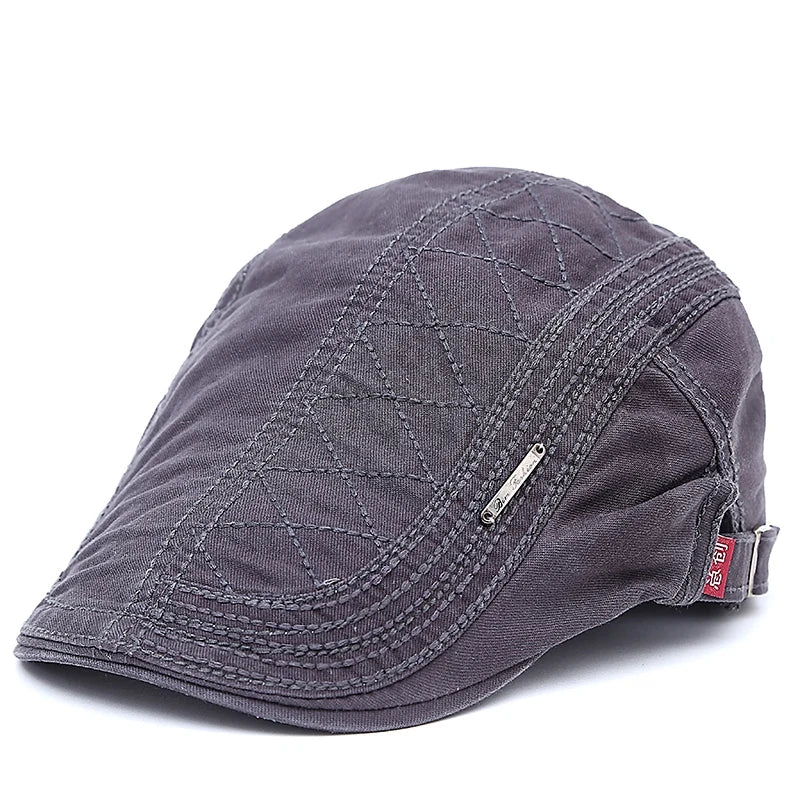 Gorra vintage Vega Madrid con motivo animal, diseño clásico y detalles en tela, ideal para un estilo único y elegante