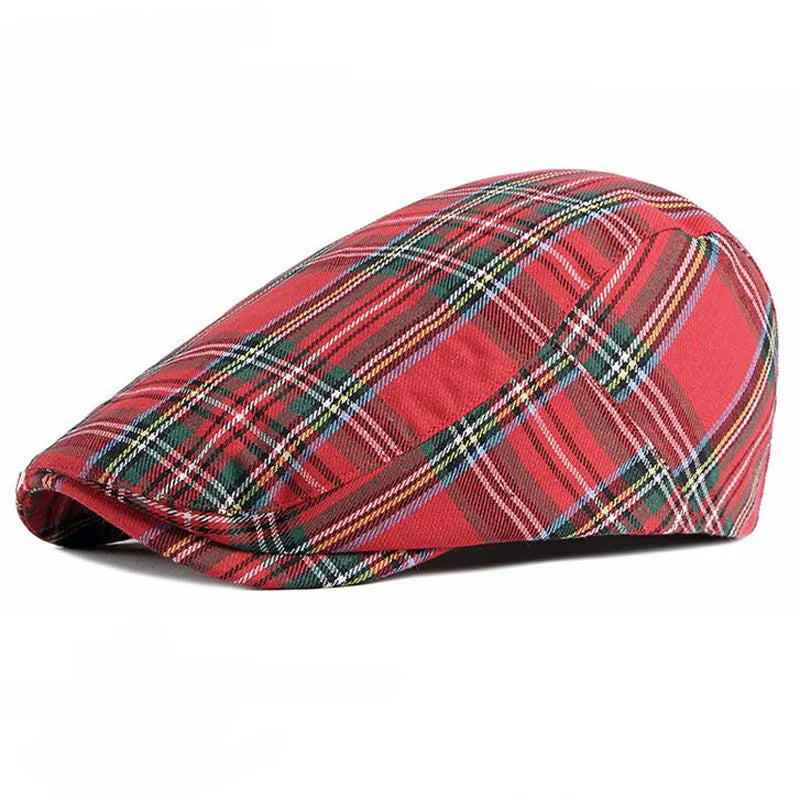 Gorra clásica de colores Mauro de Vega Madrid, con diseño en tonos vibrantes y visera curva sobre fondo neutro.