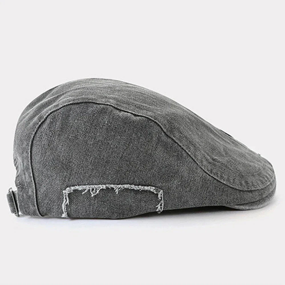 Gorra de mezclilla Iván de Vega Madrid, estilo casual con diseño en denim, vista frontal en color clásico.