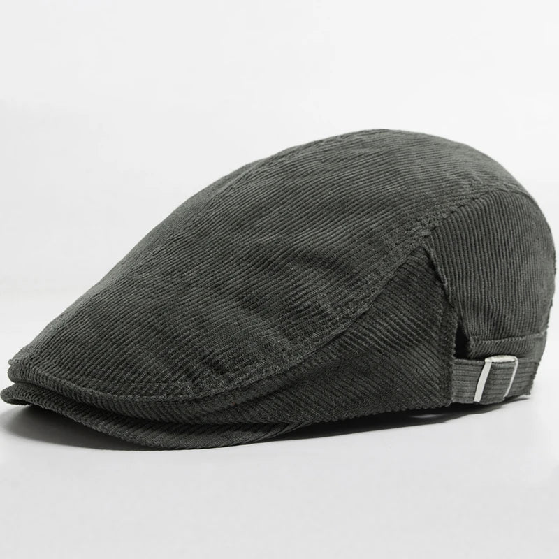 Gorra de pana para hombre Vega Madrid con diseño clásico, vista frontal en color marrón.