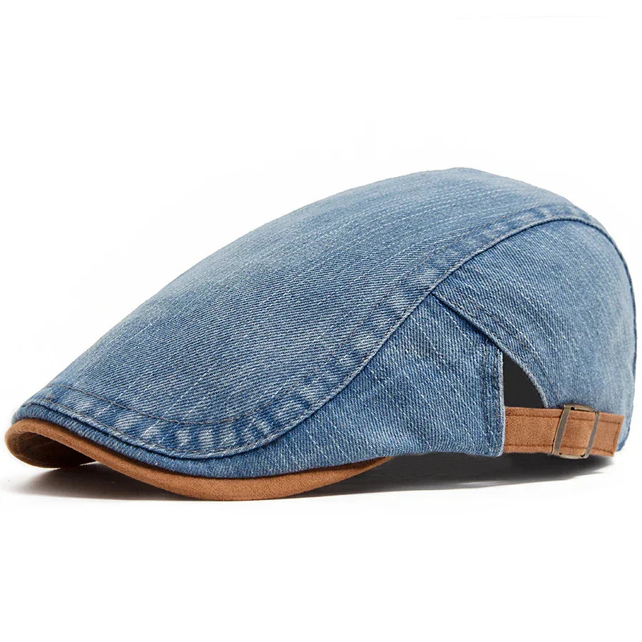 Gorra plana vaquera Mateo de Vega Madrid, estilo clásico con diseño en denim, vista frontal con visera y detalles en la parte superior.