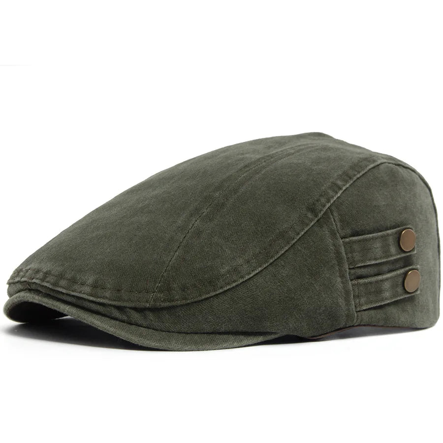 Gorra vintage heritage Thiago de Vega Madrid, con diseño clásico y detalles en tela, vista frontal sobre fondo neutro.