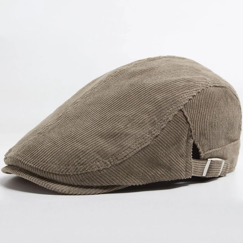 Gorra de pana para hombre Vega Madrid, estilo casual, en color marrón, con visera curva y diseño clásico.