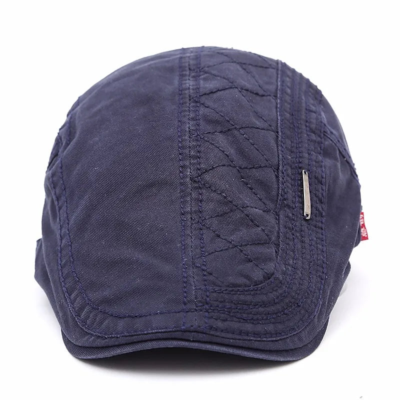 Gorra vintage Vega Madrid Tomás con motivo animal, diseño clásico y detalles en tela con estampado de animal.