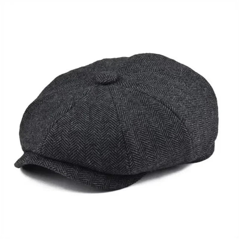 Sombrero cálido y con estilo de Vega Madrid, diseño elegante y cómodo en colores neutros, ideal para el invierno.