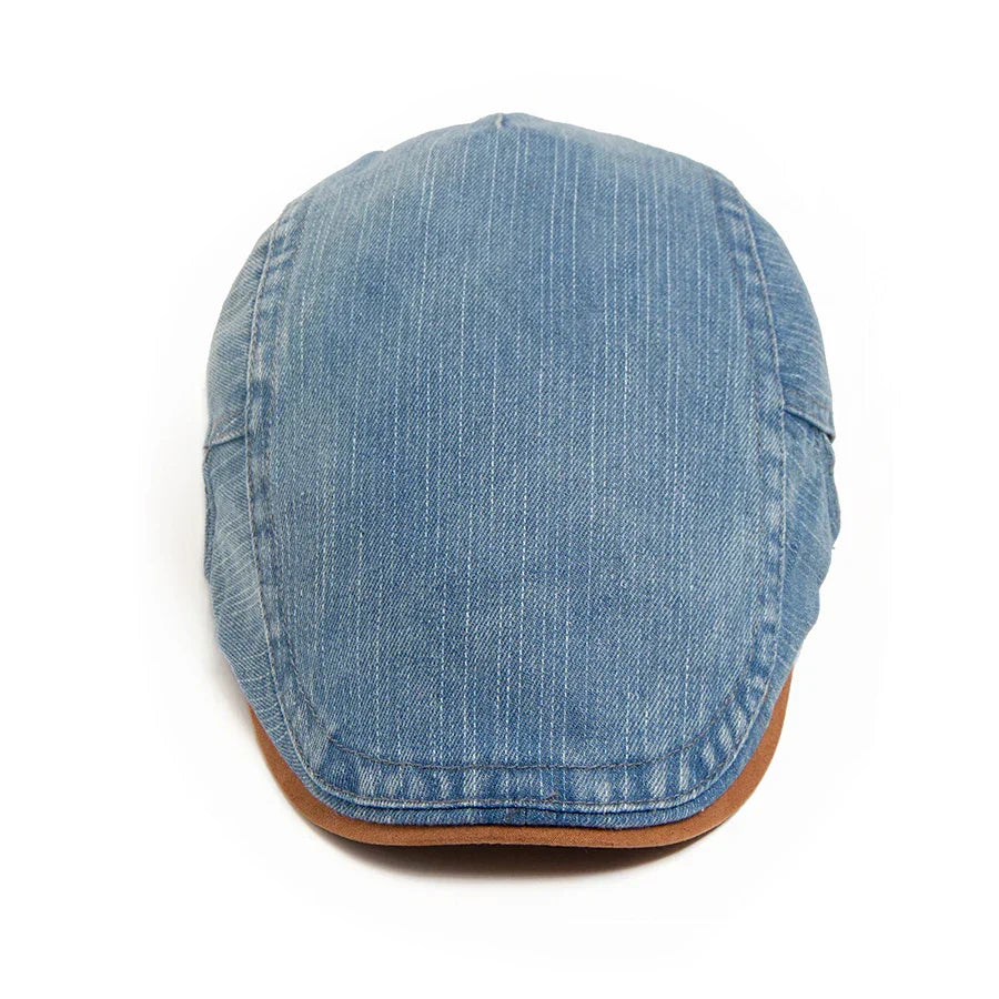 Gorra plana vaquera Mateo de Vega Madrid, estilo casual con diseño clásico y bordado en la parte frontal.