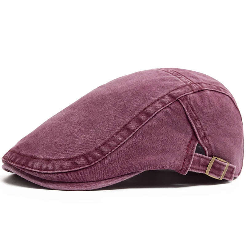 Gorra vintage Lorenzo Vega Madrid, con diseño clásico y estilo retro en tela de color neutro sobre fondo blanco.
