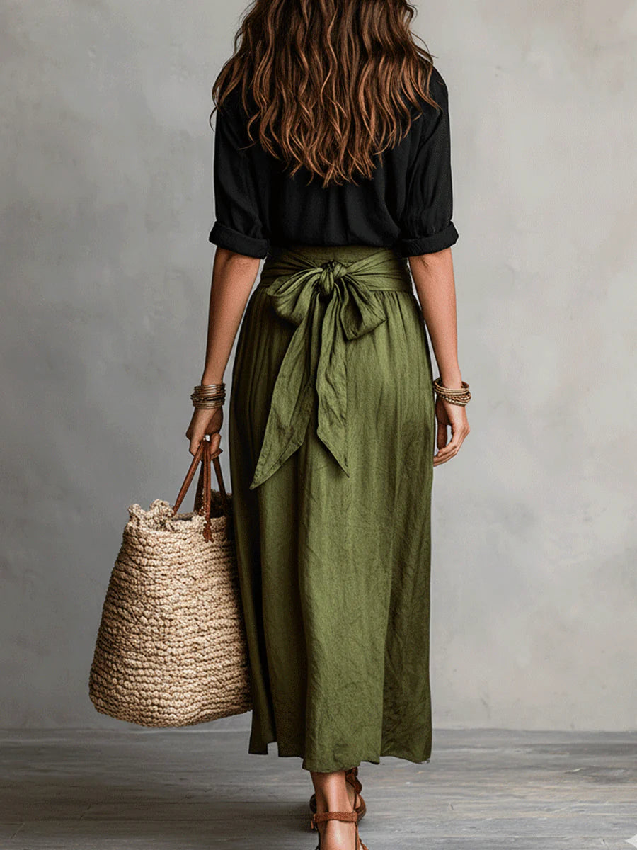 Conjunto de dos piezas Natalia de Vega Madrid, ropa elegante en color claro, con detalles suaves y cómodos.