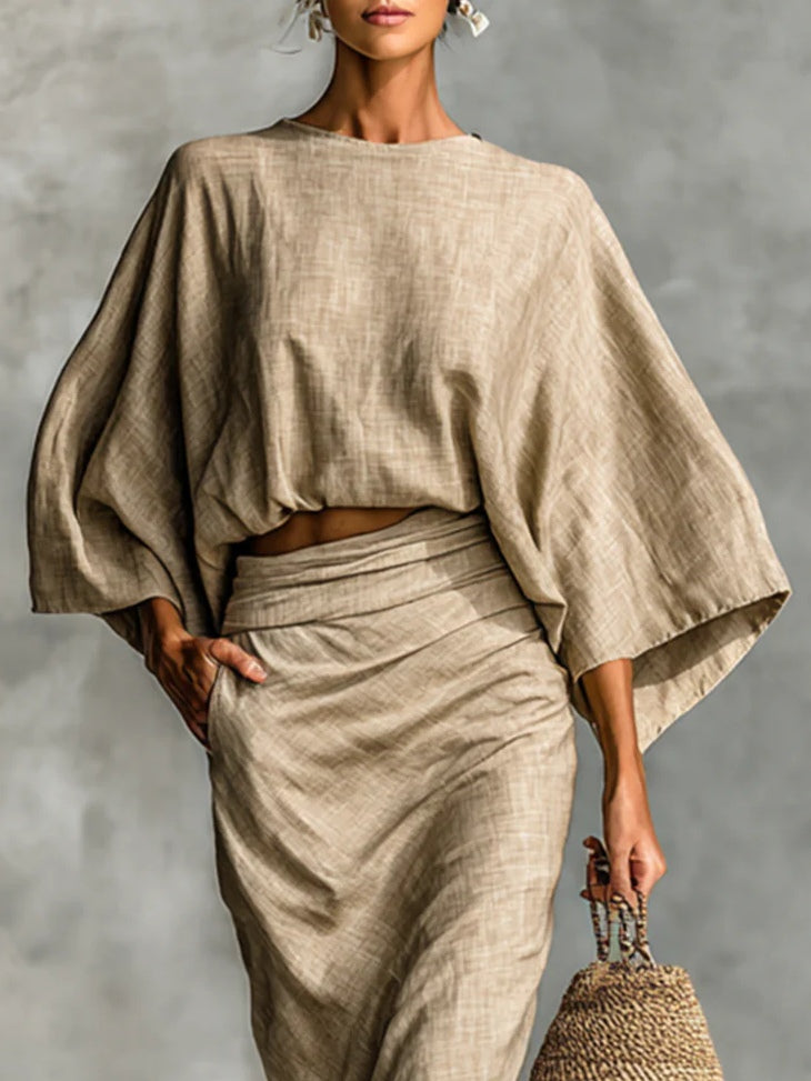 Conjunto Duna Lorena de Vega Madrid, ropa de mujer en tonos neutros, con blusa y pantalones en estilo casual y elegante.