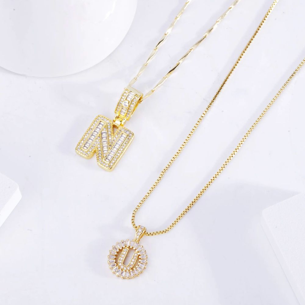 Collar con Inicial Pavé Personalizada
