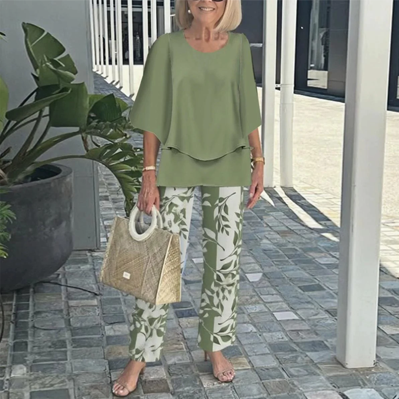 Conjunto Serena de Vega Madrid, vestido elegante con detalles en colores suaves, estilo sofisticado y cómodo para mujer.