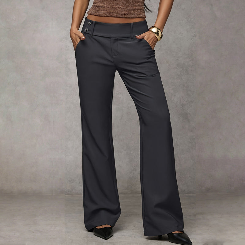 Pantalón blanco de vestir Gema de Vega Madrid, tejido elegante, vista frontal en estilo formal para mujer.