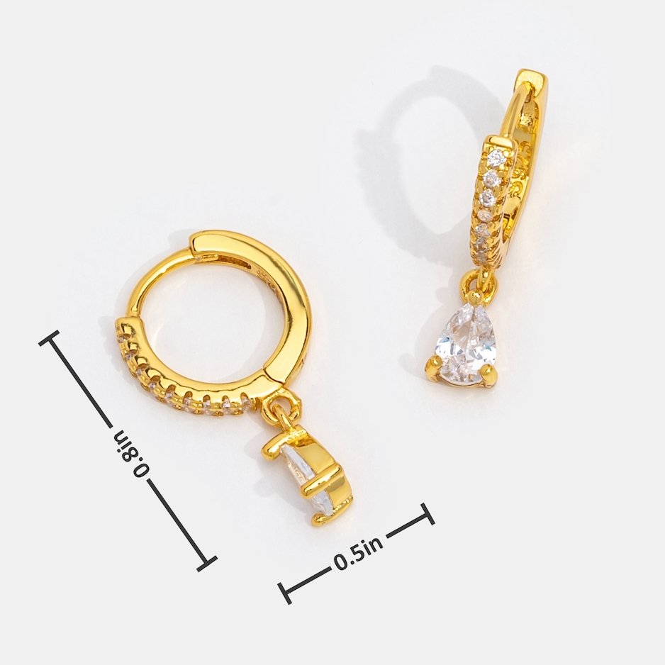 Pendientes de aro dorados con cristales en color marfil, de Vega Madrid, elegantes y brillantes para ocasiones especiales